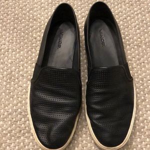 Vince black leather slip on sneaker